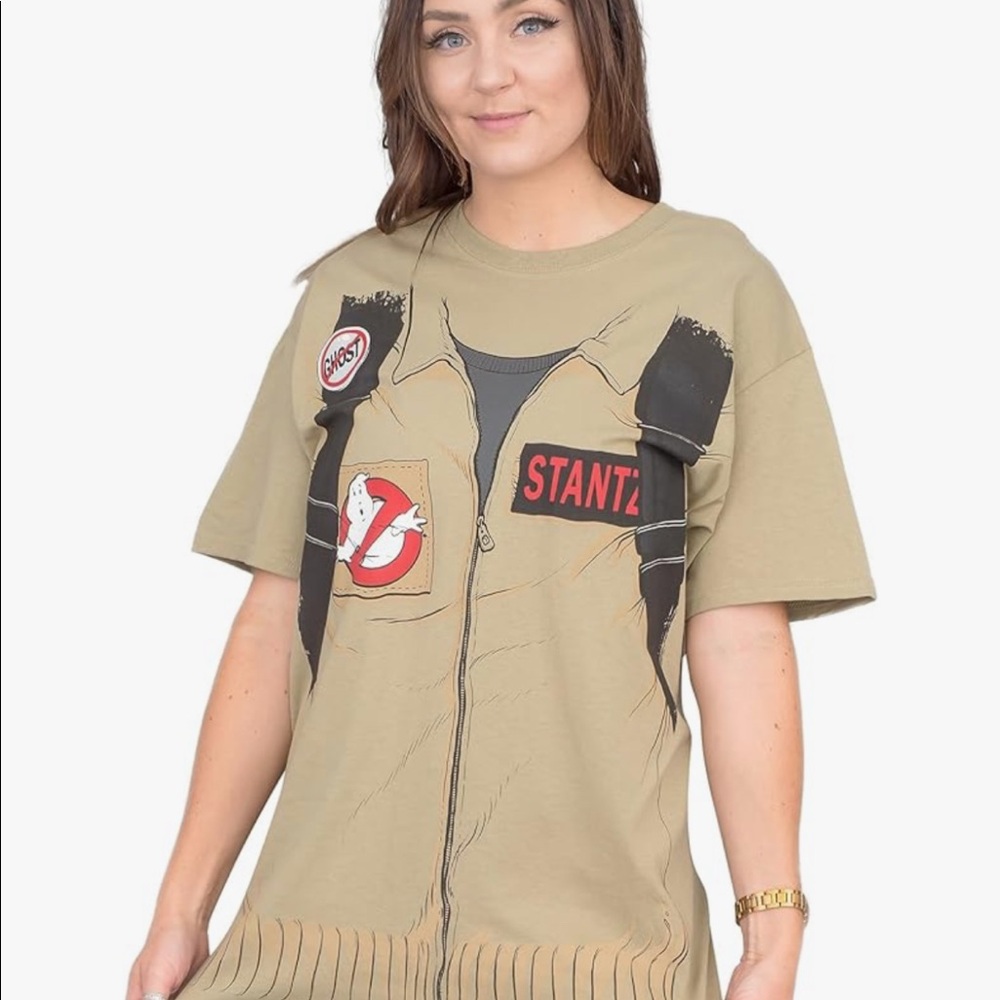 Family ghost buster costumes - great for birthday party or Halloween!